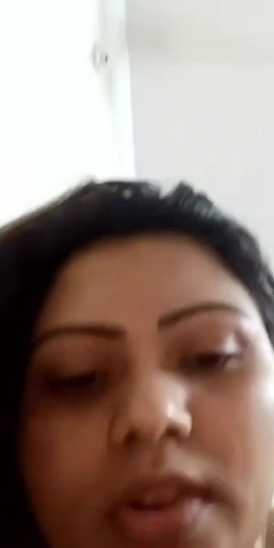 Horny Bhabhi Fingering Herself