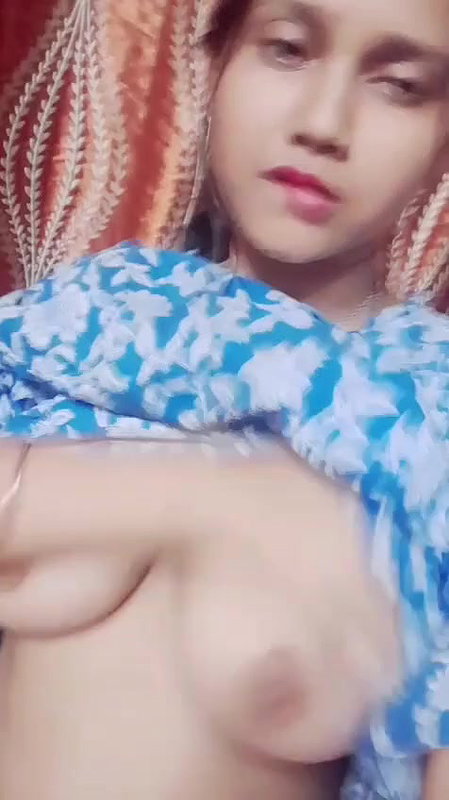 Punjabi Bhabhi Pinching Nipples