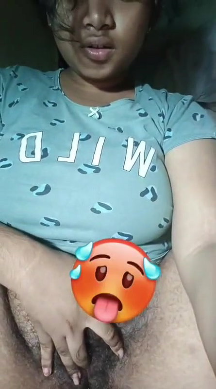 Tamil Girl Showing Hairy Pussy and Big Clit