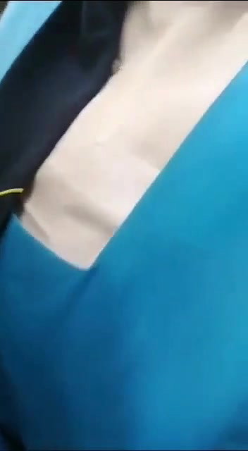 Desi Jawan Larki Ki Bathroom Main Chudai