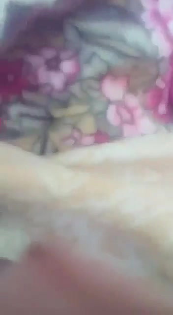 Village lady fucked by lover in the farm