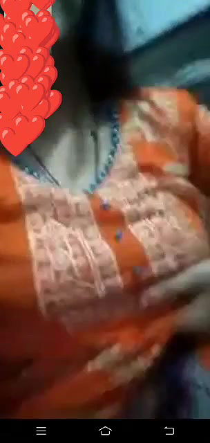 Paki girl showing boobs on video call