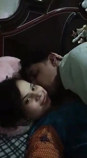 hot kissing