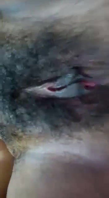 hot girl nude show and pussy fingering