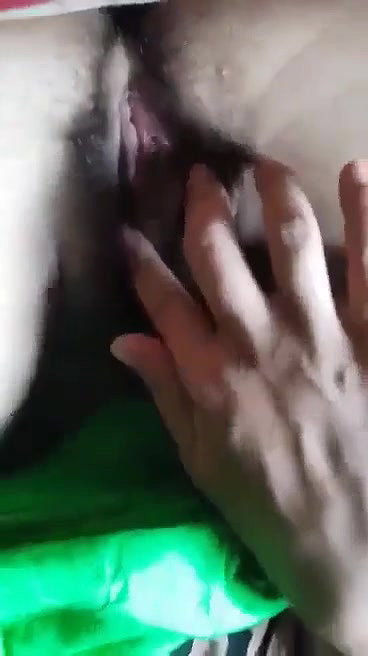 pussy show and fingering