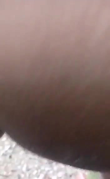 Sinhala (lanken) girl outdoor blowjob and ass show