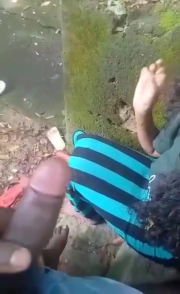 Sinhala (lanken) girl outdoor blowjob and ass show
