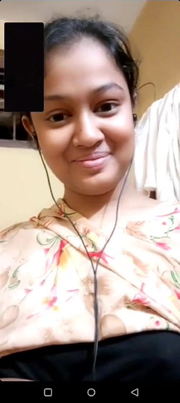 Indian Girl Ne Boobs Show Kiye Video Call Per