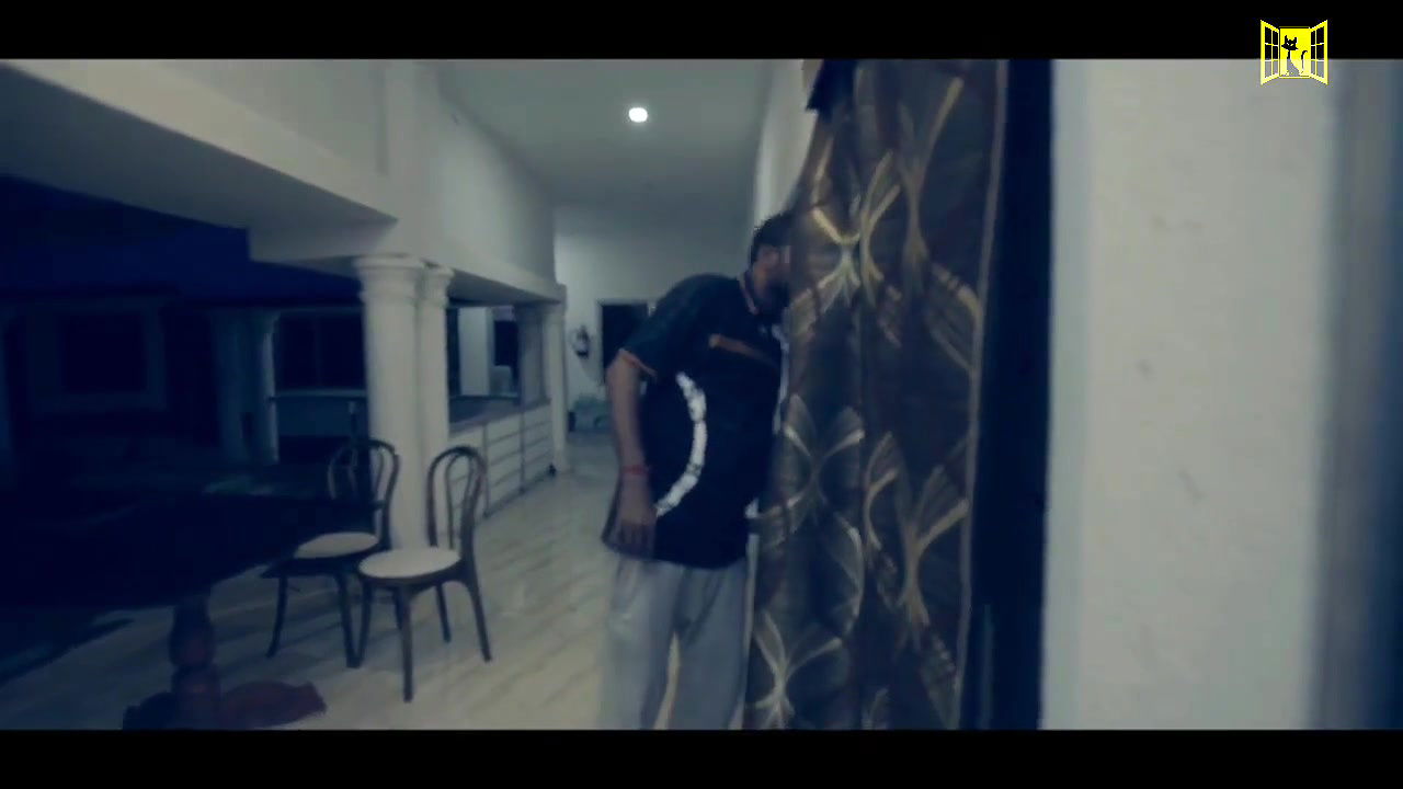 Broken – Khirki Originals