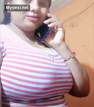 Bhabhiji showing sidepose