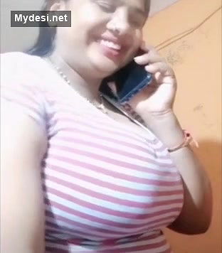 Bhabhiji showing sidepose