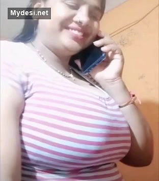 Bhabhiji showing sidepose