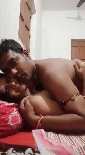 aunty fucked by young guy