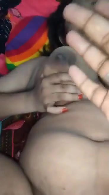 pussy rub of bbw aunty