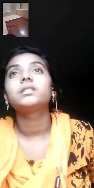 boob show on video call to bf