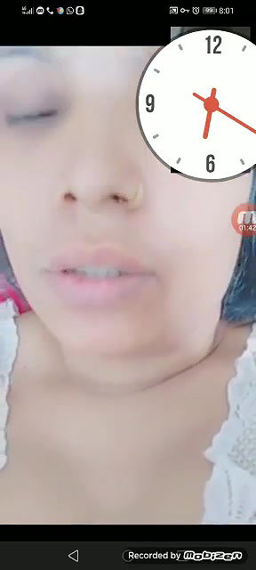 Bhabhi On Call Showing Choot