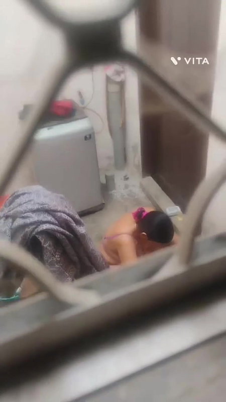 Desi Mom Bathing Hidden Cab