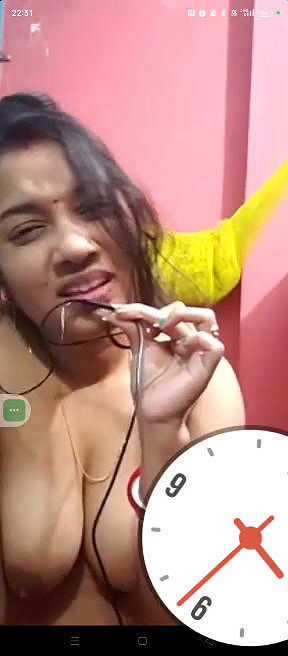 Bhabhi Self Satisfy Herself