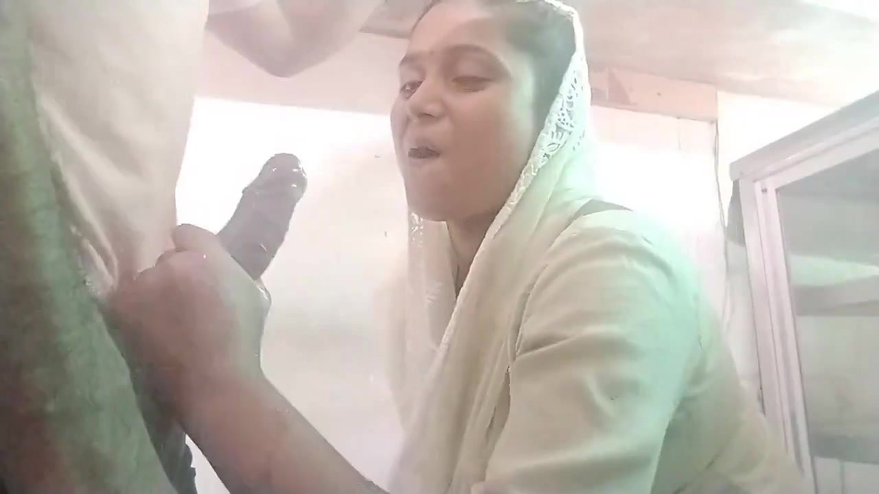 college girl blowjob to lover in college