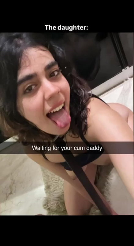 Sexy Desi Girl Showing Nude In UK