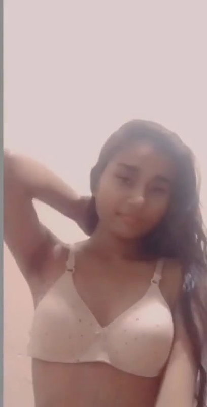 Horny dusky cutie exclusive viral leaked video showing her sexy nude body and fingering her juicy pussy P4