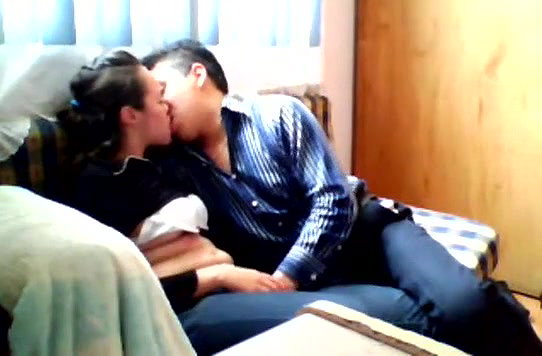 kissing foreplay