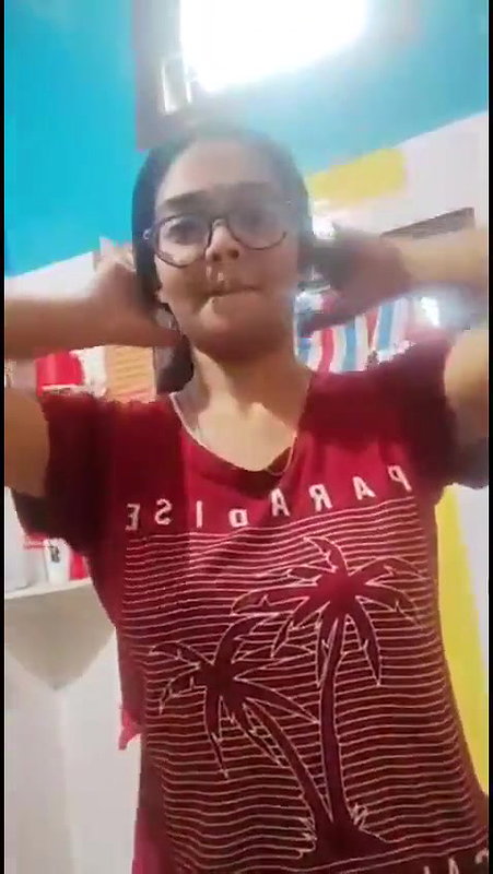 nude shower video of desi chasmish girl