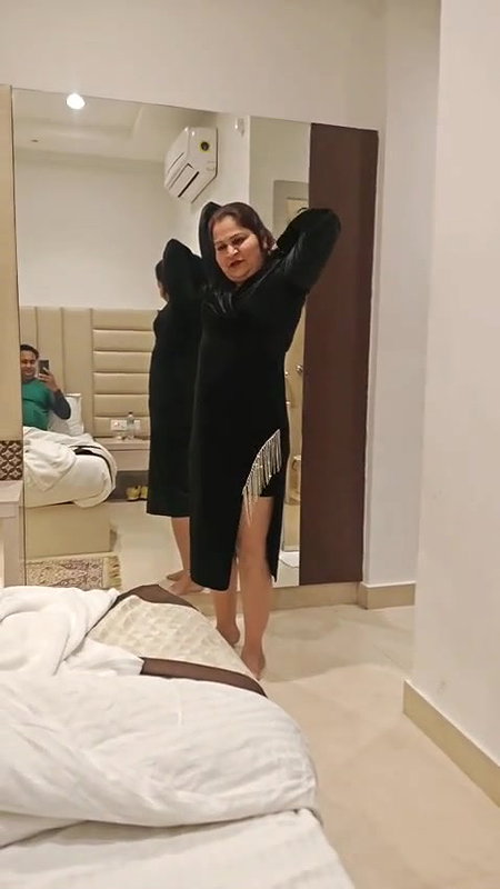 bhabhi undress video after party