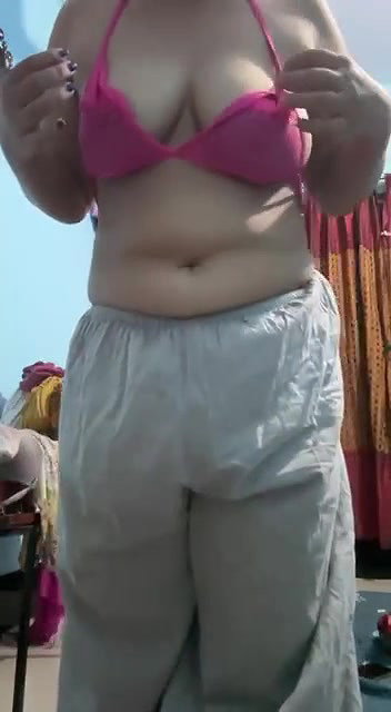 Beautiful Bengali Bhabhi Nude