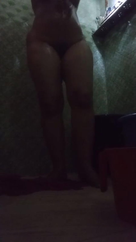 Desi Bhabhi Full Nude Bathroom Main