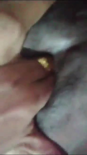 sexy aunty pussy fingering selfie video