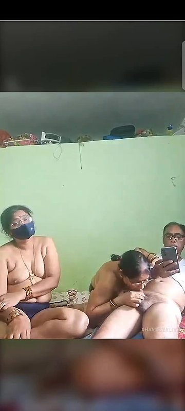 old online couple show