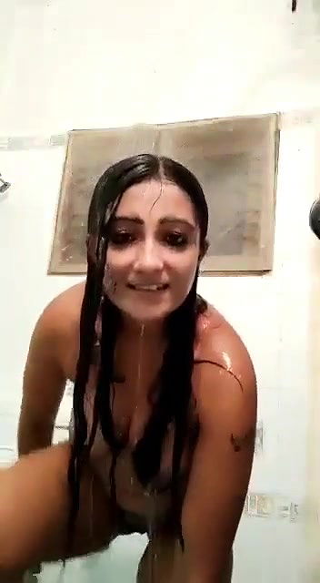 Super cute very beautiful girlfriend exclusive viral leaked seductively dancing while taking shower for his boyfriend P3