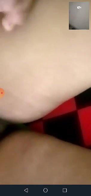 girl showing boobs on video call
