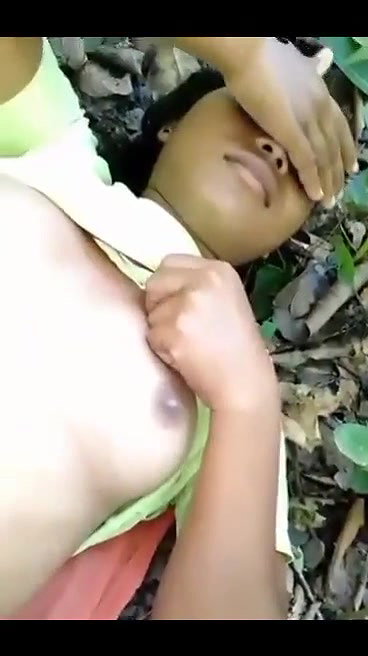 jungle mein le jake chudai kri