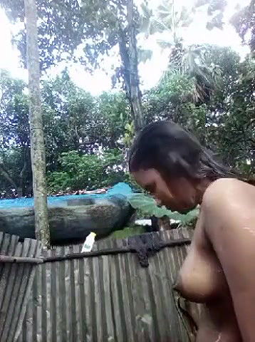 Sharp Boobs Tamil Girl Nude Bath Recording For Bf