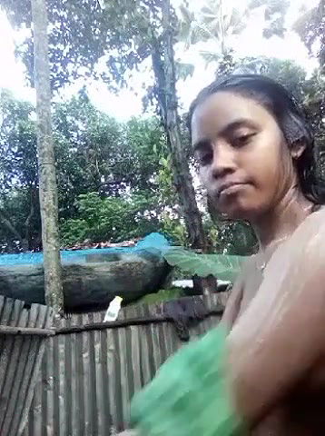 Sharp Boobs Tamil Girl Nude Bath Recording For Bf