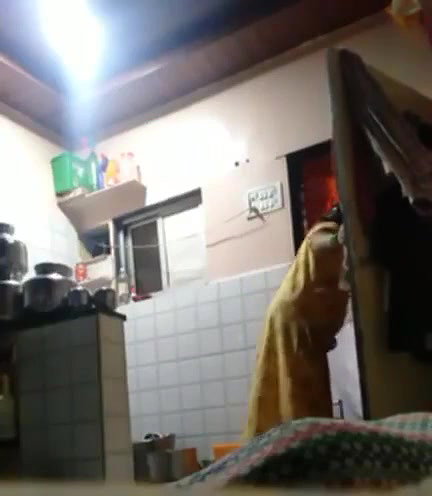 dress changing aunty