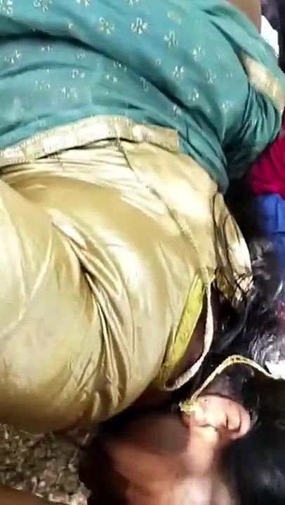 tamil matured women blowjob to outdoor