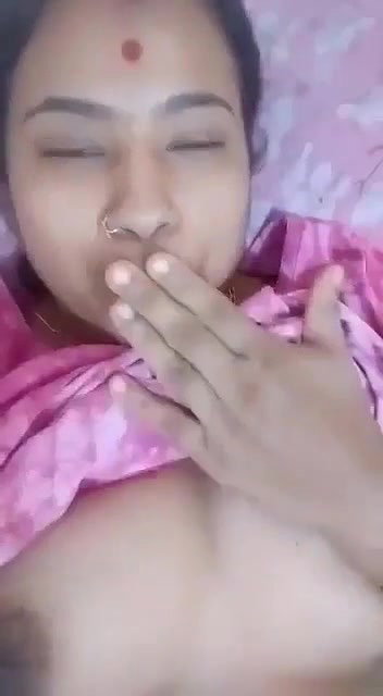 boob show