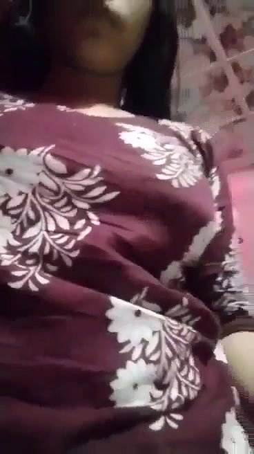 girl undress and nude show