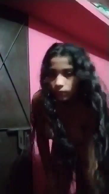 girl undress and nude show