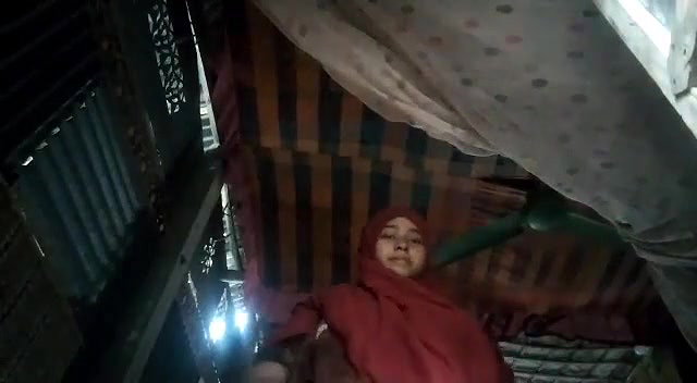 hijabi girl big boob and nude show