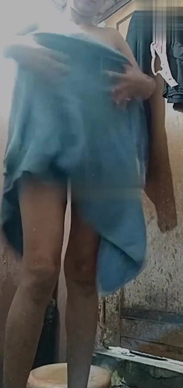 bathing video of bhabhi