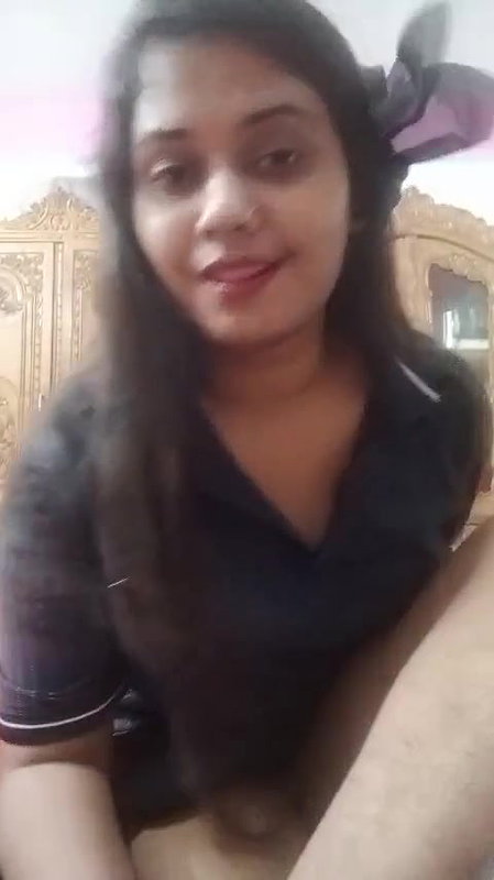 Desi Bhabhi Enjoying With her Body 1