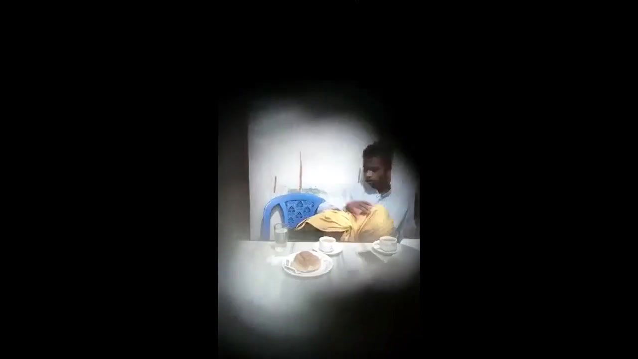 muslim lovers kissing video