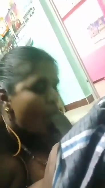 maid ne chusa malik ka lund