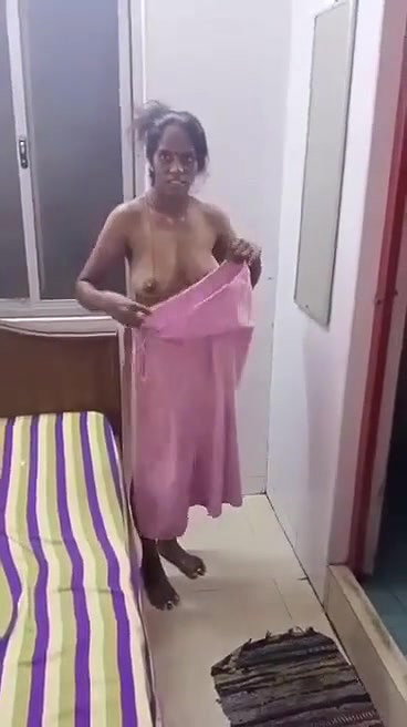 devr ne bhabhi ka nangi video banyi