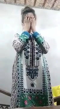 pakisthani hot girl boob show