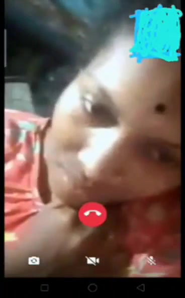 ladki ne vc mein apni chuche dikhayi